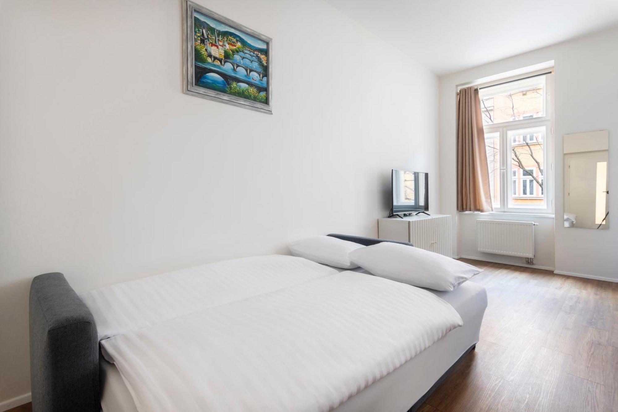 Tales Boutique By Dwellfort Aparthotel Praga
