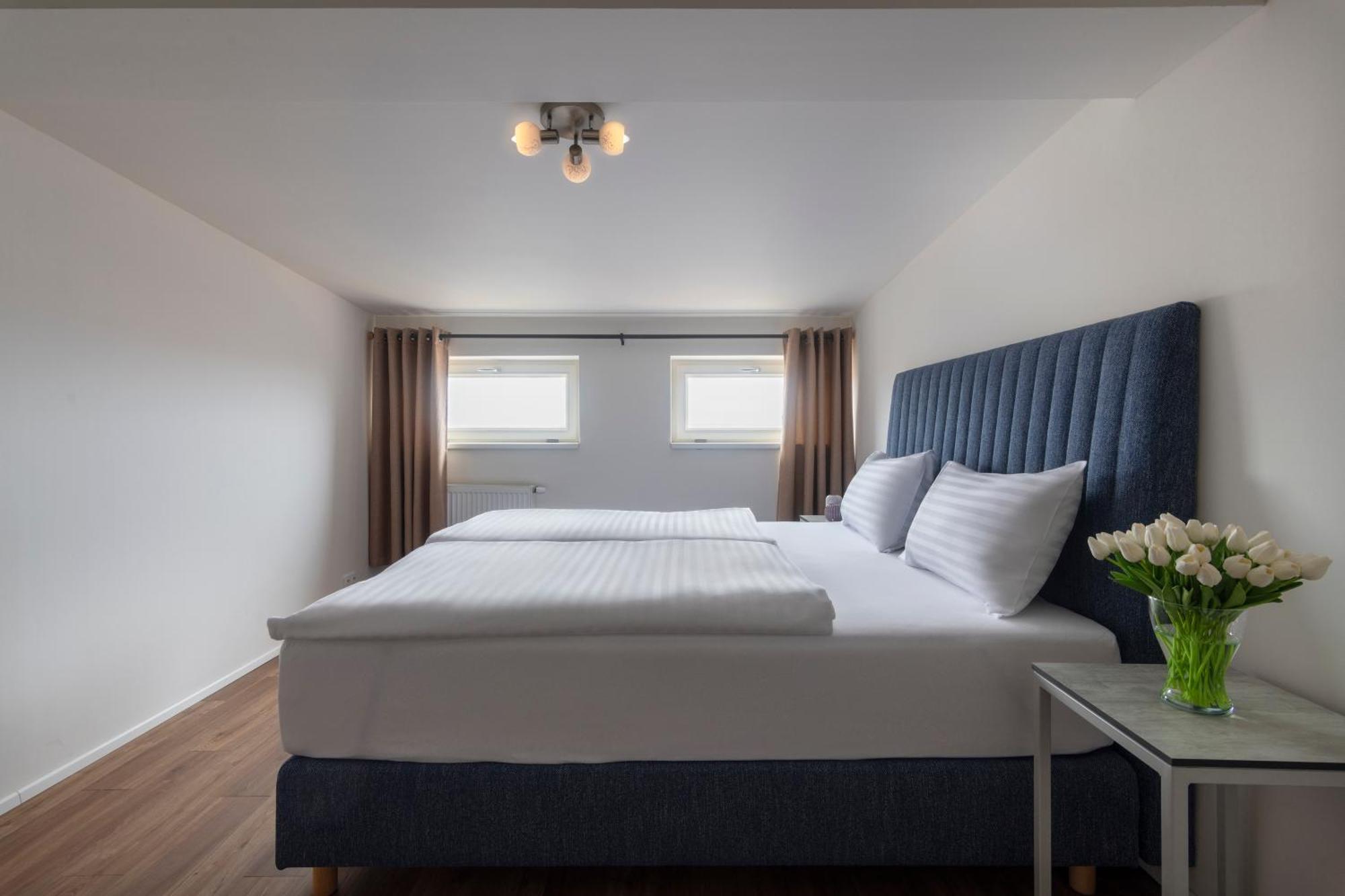 Tales Boutique By Dwellfort Aparthotel Praga
